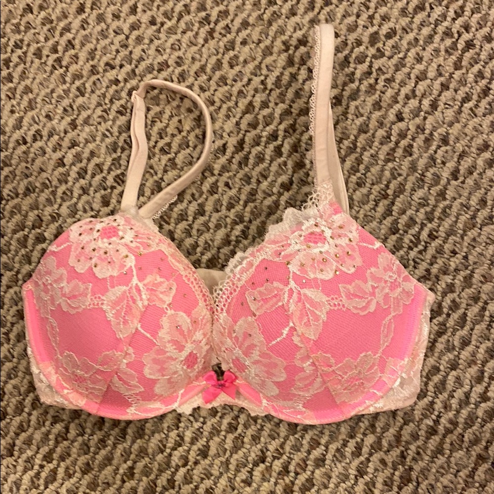 Elegant Pink Lace Bra